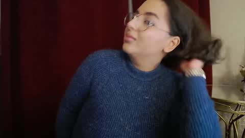 Snapshot of allyiah chatting on 12/13/25, 07:53 online show from 12/13/25, 07:53