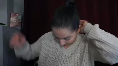 Snapshot of allyiah chatting on 12/14/25, 06:12 online show from 12/14/25, 06:12