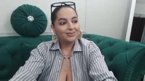 Snapshot of allyiah chatting on 04/14/26, 04:46 online show from 04/14/26, 04:46