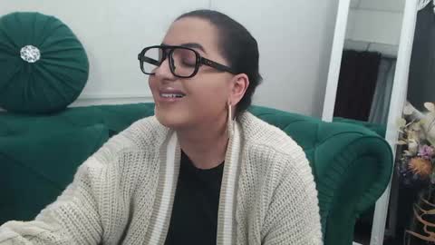 Snapshot of allyiah chatting on 04/15/26, 02:46 online show from 04/15/26, 02:46