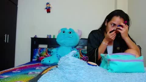 Allyson collins online show from 12/02/25, 03:29