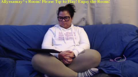 Allyssamay online show from 02/11/25, 06:40