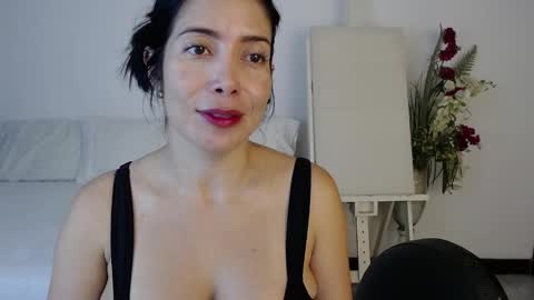 alma_art_ online show from 03/11/26, 04:24