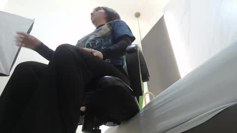 Snapshot of alma_fenix chatting on 02/12/25, 12:12 ALMA FENIX online show from 02/12/25, 12:12