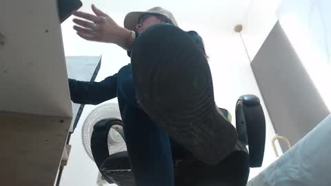 Snapshot of alma_fenix chatting on 02/13/25, 12:11 ALMA FENIX online show from 02/13/25, 12:11
