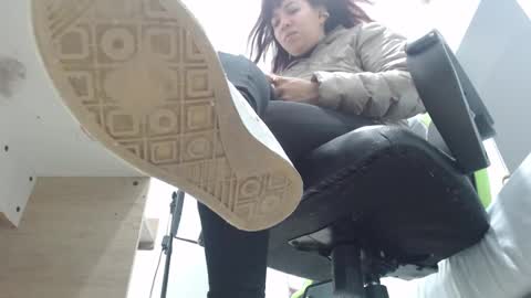 Snapshot of alma_fenix chatting on 02/24/25, 12:05 ALMA FENIX online show from 02/24/25, 12:05