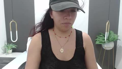 Snapshot of alma_fenix chatting on 02/25/25, 12:03 ALMA FENIX online show from 02/25/25, 12:03