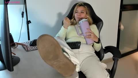 ALMA FENIX  online show from 03/07/26, 12:24