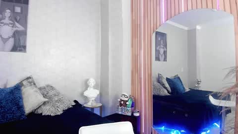 AlmaBella online show from 02/03/25, 03:17