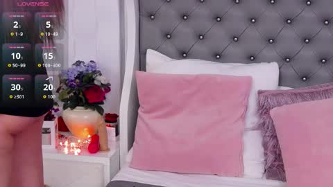 Snapshot of almanoble chatting on 12/01/25, 08:47 Alma online show from 12/01/25, 08:47