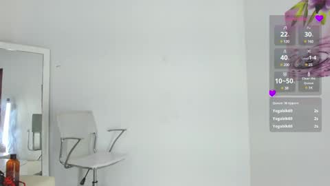 Snapshot of almasaennz chatting on 12/19/24, 02:01   online show from 12/19/24, 02:01