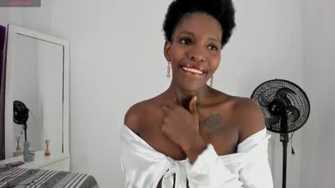 Snapshot of almasaennz chatting on 02/20/25, 08:03   online show from 02/20/25, 08:03