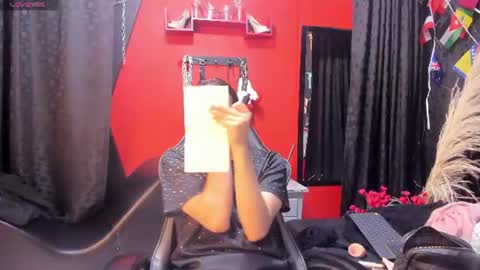 Snapshot of almazz_ chatting on 07/04/26, 10:38 Santy online show from 07/04/26, 10:38
