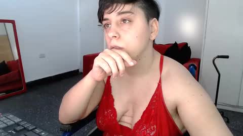 Snapshot of almondonwheels chatting on 12/04/24, 09:24 Almond online show from 12/04/24, 09:24