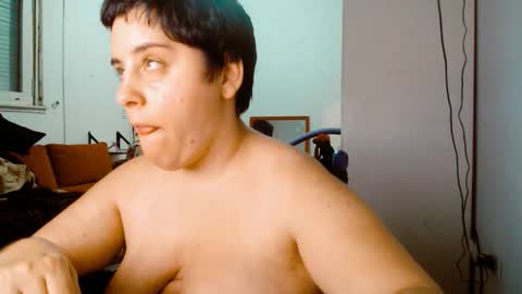 Almond online show from 03/01/26, 03:30