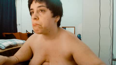 Almond online show from 03/29/26, 02:44