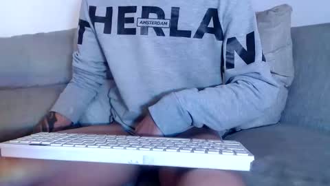 ANDRIU- Instagram andriugigante- andriugigante--- INDEPENDENT MODEL  Follow me here  online show from 01/16/26, 04:11