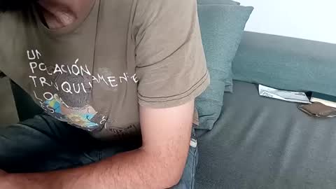 Snapshot of alndr chatting on 10/04/25, 07:01 Alndr drawings online show from 10/04/25, 07:01