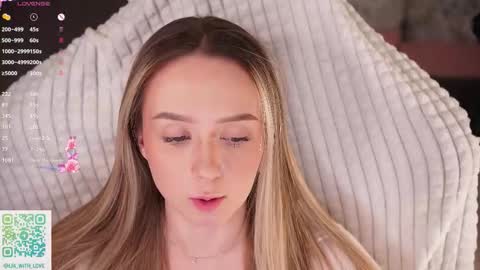 Snapshot of alodiaacomb chatting on 02/03/26, 07:02 Lia online show from 02/03/26, 07:02