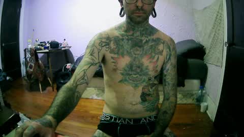 Snapshot of aloewish chatting on 11/02/25, 08:39 Aloe online show from 11/02/25, 08:39