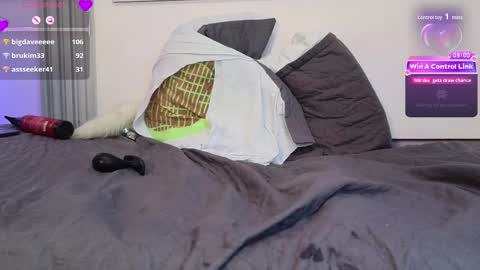 alondra_king online show from 03/16/26, 05:44