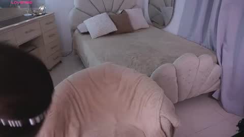 Alondra online show from 07/28/26, 11:39