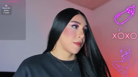 Hazel Bowie online show from 10/13/25, 02:22