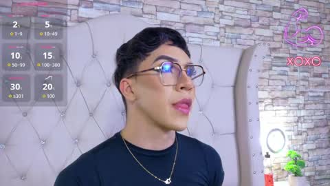 Hazel Bowie online show from 04/18/26, 10:32