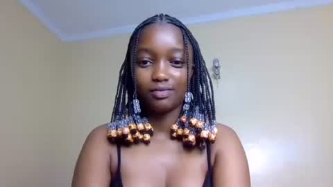 Elly online show from 11/19/25, 01:16