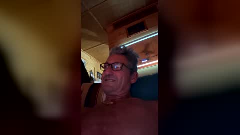 alpacamike online show from 01/15/26, 07:46