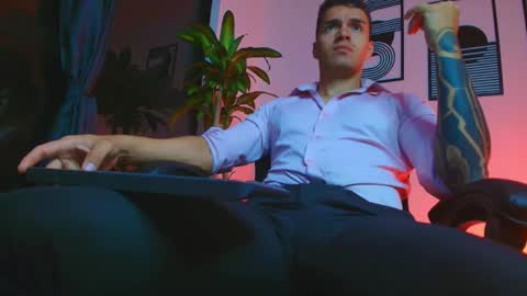 alpha_dominus_ online show from 04/10/26, 04:06