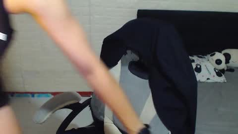 Angelo online show from 01/08/25, 04:23