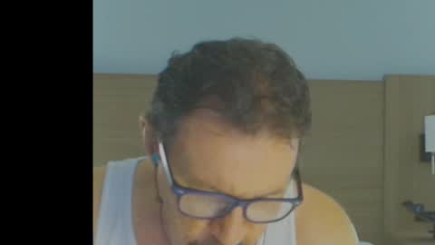 alphablue_wolf1295 online show from 05/04/26, 10:50