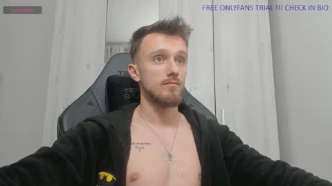 Snapshot of alphaboyfun chatting on 12/24/24, 01:49 Andi online show from 12/24/24, 01:49