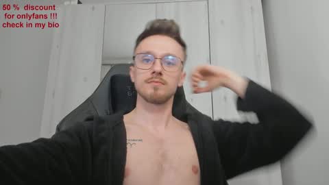 Snapshot of alphaboyfun chatting on 02/05/25, 06:13 Andi online show from 02/05/25, 06:13