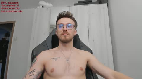 Snapshot of alphaboyfun chatting on 02/21/25, 05:13 Andi online show from 02/21/25, 05:13