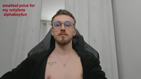 Snapshot of alphaboyfun chatting on 03/12/25, 12:53 Andi online show from 03/12/25, 12:53