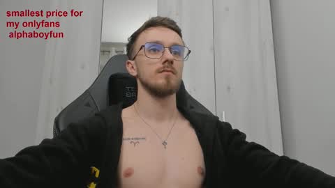 Snapshot of alphaboyfun chatting on 03/12/25, 03:57 Andi online show from 03/12/25, 03:57