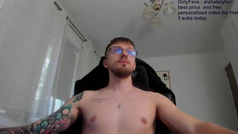 Snapshot of alphaboyfun chatting on 09/10/25, 09:09 Andi online show from 09/10/25, 09:09