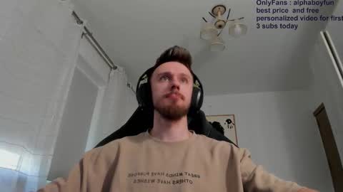 Snapshot of alphaboyfun chatting on 09/27/25, 07:57 Andi online show from 09/27/25, 07:57