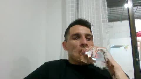 Snapshot of alphadesire69 chatting on 09/13/25, 01:05 AlphaDesire69 online show from 09/13/25, 01:05