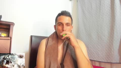 Snapshot of alphadesire69 chatting on 09/17/25, 02:24 AlphaDesire69 online show from 09/17/25, 02:24