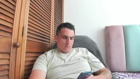 Snapshot of alphadesire69 chatting on 06/17/26, 04:41 AlphaDesire69 online show from 06/17/26, 04:41