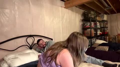 Snapshot of alphadomcole chatting on 10/27/25, 03:10 alphadomcole online show from 10/27/25, 03:10