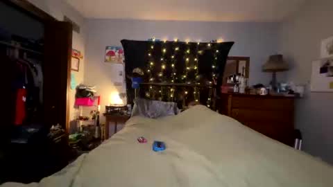 Snapshot of alphadomcole chatting on 10/29/25, 07:21 alphadomcole online show from 10/29/25, 07:21