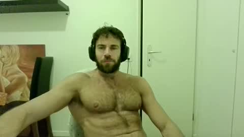 alphah_hunk online show from 10/18/25, 07:36