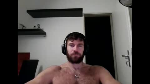 alphah_hunk online show from 11/01/25, 09:28