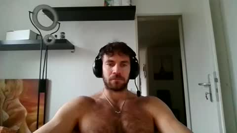 alphah_hunk online show from 12/02/25, 02:01