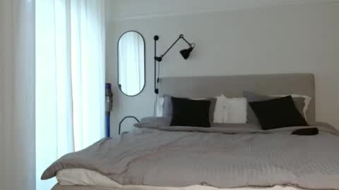 alphahung23 online show from 11/24/25, 07:52