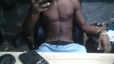 Snapshot of alphamvf chatting on 10/16/25, 01:17 alphamvf online show from 10/16/25, 01:17